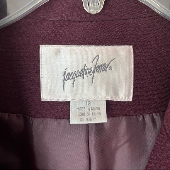 Jacqueline Ferrar Burgundy Blazer - Picture 3 of 5